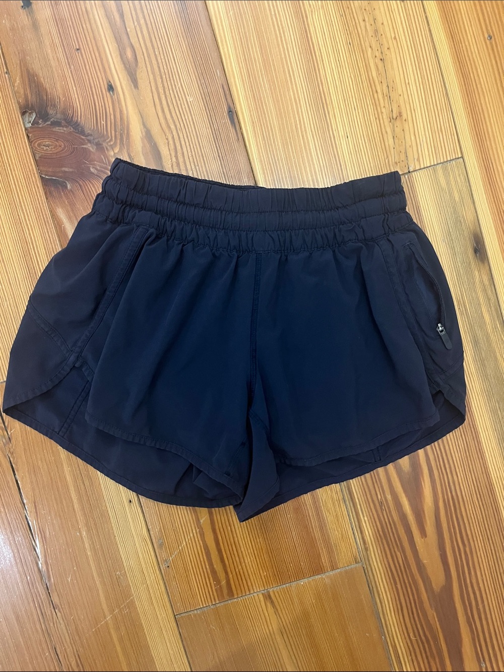 Women's navy lululemon Shorts Sz 8